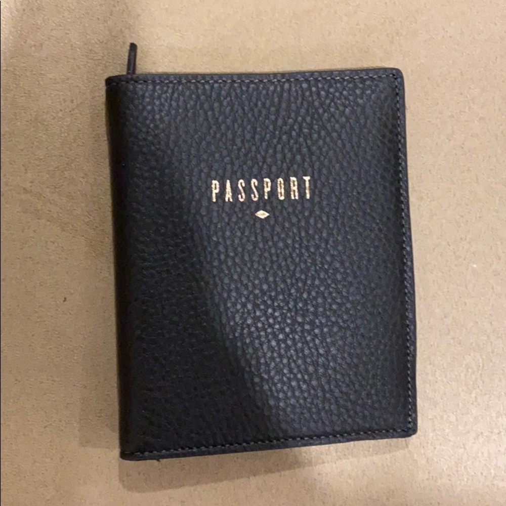 Fossil Passport Wallet